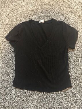 Classic Black V-Neck Short Sleeve Top